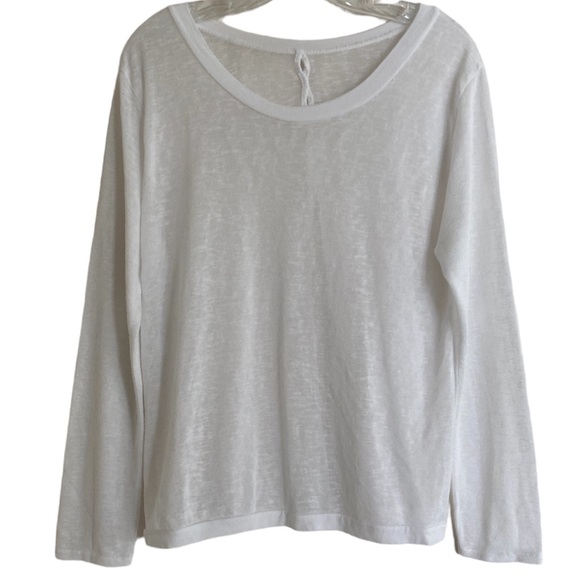 Lightweight Flowy White All Season Knit Sweater Button Split Back Italian Made - Picture 11 of 12